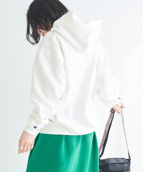 Champion（チャンピオン）の「【Champion】レディース チャンピオン HOODED スーパーオーバー パーカー（パーカー・レディース・グリーン/ネイビー/グレー/チャコール/ブラック/ボルドー/オレンジ/ホワイト/ロイヤルブルー/レッド・S/L/M）」の17枚目の写真