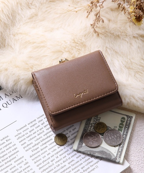 Ungrid（アングリッド）の「【Ungrid/アングリッド】　スムースガマ口ウォレット（財布・レディース・キャメル/ベージュ/ブラック/アイボリー/カーキ/ダークブラウン/ネイビー/パープル/ワイン/ゴールド/スモークピンク/ブルー系その他/レッド/ベージュ系その他/オリーブ・FREE）」の5枚目の写真