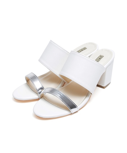 VIVIAN（ヴィヴィアン）の「バイカラーチャンキーヒールサンダル（サンダル・レディース・シルバー系その他3/イエロー×ブラック/霜降りグレー/ダークブラック/ホワイト×シルバー/ライトベージュ/アイボリー/ブラック×シルバー/ホワイト×グリーン/レオパード/その他3/その他5・M/L/LL/S）」の14枚目の写真