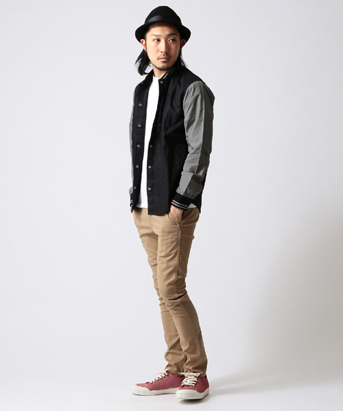 BEAMS（ビームス）の「○BEAMS / ハイストレッチ スキニーチノ（チノパンツ・メンズ・ブラック/ベージュ/ネイビー/ブルー系その他/ブラウン系その他/ブラック系その他・SMALL/MEDIUM/X-LARGE/LARGE）」の14枚目の写真