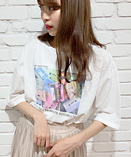 apres jour(アプレジュール)の「アソートフォトBIG Tシャツ【ZOZOTOWN限定アイテム】(Tシャツ/カットソー・レディース・ブラック/オフホワイト/その他/ホワイト系その他/ホワイト系その他2・フリー)」の8枚目の写真