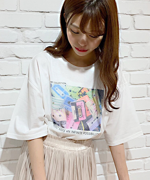 apres jour(アプレジュール)の「アソートフォトBIG Tシャツ【ZOZOTOWN限定アイテム】(Tシャツ/カットソー・レディース・ブラック/オフホワイト/その他/ホワイト系その他/ホワイト系その他2・フリー)」の10枚目の写真