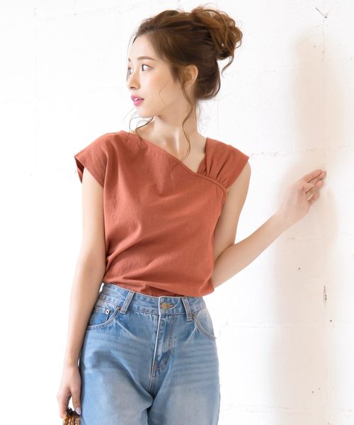 KOBE LETTUCE（コウベレタス）の「綿100%アシメデザインカットソートップス（Tシャツ/カットソー・レディース・オフホワイト/ブラック系その他/ホワイト×ネイビー/ダークオレンジ/ブルー・FREE）」の5枚目の写真