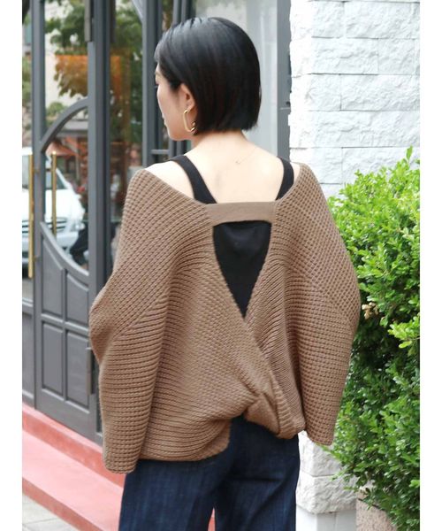 Ungrid(アングリッド)の「バックデザインスリーブボリュームカーデ(カーディガン/ボレロ・レディース・アイボリー/モカ・FREE)」の4枚目の写真