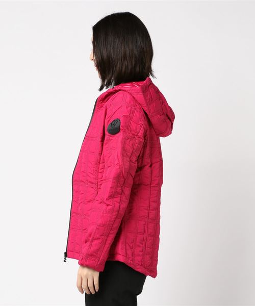 Desigual(デシグアル)の「パッド入りショートオーバーコート EDIMBURGO(カバーオール・レディース・レッド/ブラック・2L/3L/4L/S/M/L)」の3枚目の写真