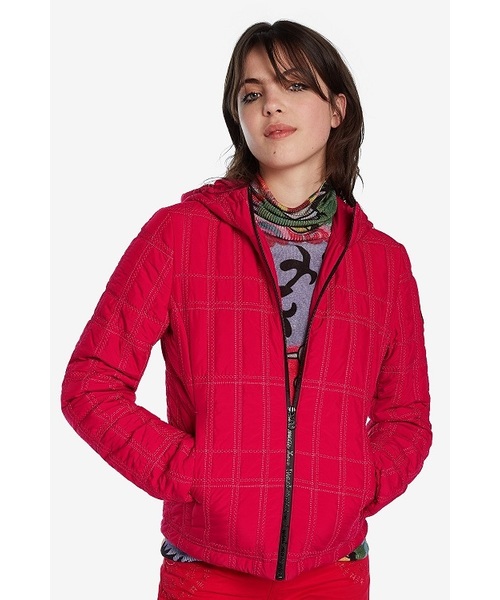 Desigual(デシグアル)の「パッド入りショートオーバーコート EDIMBURGO(カバーオール・レディース・レッド/ブラック・2L/3L/4L/S/M/L)」の1枚目の写真