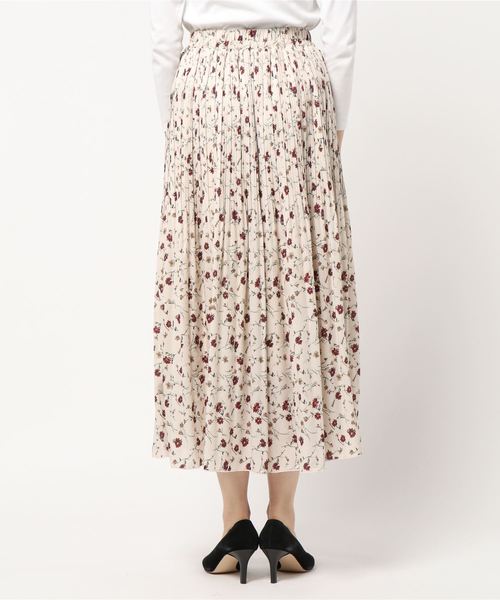 one way(ワンウェイ)の「花柄消しプリーツスカート(スカート・レディース・ホワイト/ライトブラウン・M)」の4枚目の写真