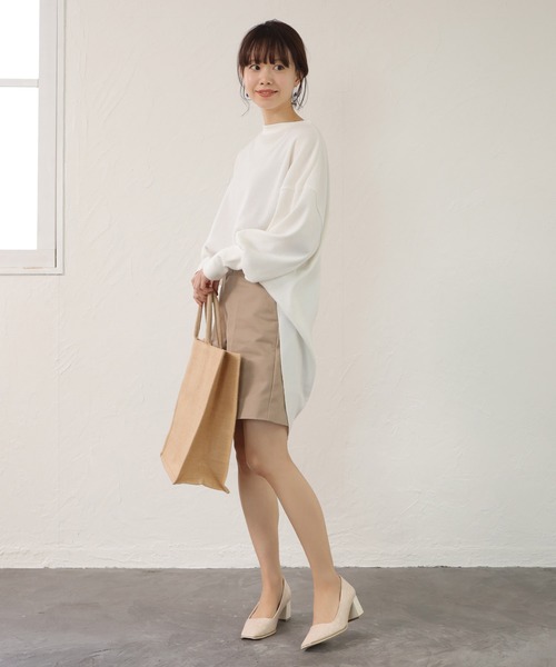 SESTO(セスト)の「ウッドヒールのスクエアトゥチャンキーヒールパンプス(パンプス・レディース・ブラック/グレイッシュベージュ/キャメル/アイボリー・22.5cm/23.5cm/24.5cm/25.5cm/23.0cm/24.0cm/22.0cm)」の9枚目の写真