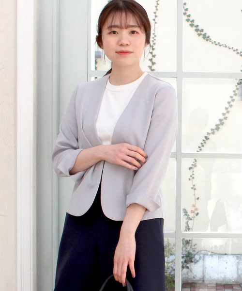 TRUDEA(トルディア)の「リネンライクVカラージャケット(ノーカラージャケット・レディース・ネイビー/ベージュ/キャメル/ライトグレー・MEDIUM/LARGE/SMALL)」の3枚目の写真