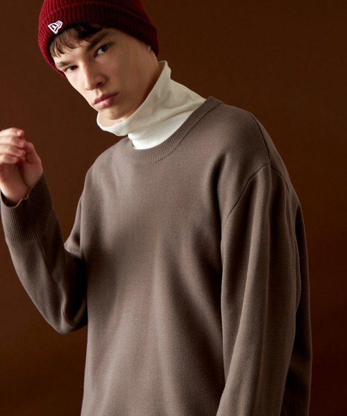 EMMA CLOTHES（エマクローズ）の「オーバーサイズミラノリブクルーネックニットプルオーバー (EMMA CLOTHES)（ニット/セーター・メンズ・ホワイト/ライトグレー/ブラック/ダークブラウン/ベージュ/ブルー/ブラウン系その他/グリーン系その他/バーガンディー/グレイッシュベージュ・FREE）」の5枚目の写真