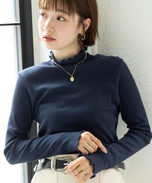 coen（コーエン）の「【WEB限定カラー】コットンメロウタートルネックカットソー（Tシャツ/カットソー・レディース・ネイビー/イエロー/その他1/その他3/ライラック/グレー/その他2/ブラック/オフホワイト/その他4/パープル・LARGE/MEDIUM）」の5枚目の写真