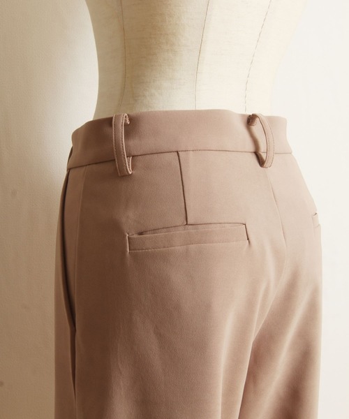 tocco closet（トッコ　クローゼット）の「センタースリットテーパードパンツ≪tocco closet luxe≫（その他パンツ・レディース・モカ/ブラック・M）」の13枚目の写真