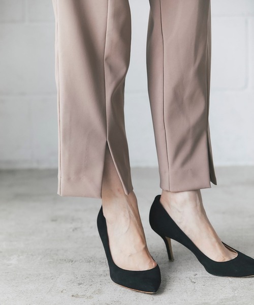 tocco closet（トッコ　クローゼット）の「センタースリットテーパードパンツ≪tocco closet luxe≫（その他パンツ・レディース・モカ/ブラック・M）」の8枚目の写真