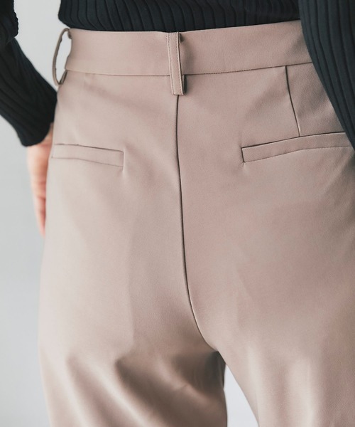 tocco closet（トッコ　クローゼット）の「センタースリットテーパードパンツ≪tocco closet luxe≫（その他パンツ・レディース・モカ/ブラック・M）」の22枚目の写真