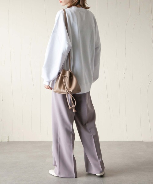 Chillfar（チルファー）の「【FILA】【Chillfar 別注】デザインロゴ刺繍ビッグスウェット（スウェット・レディース・ホワイト/ブラック/グレー/ブルー/ベージュ・FREE）」の10枚目の写真