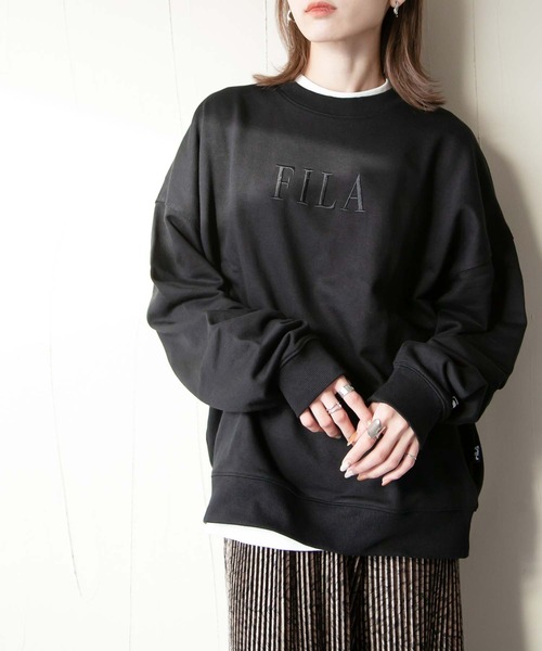 Chillfar（チルファー）の「【FILA】【Chillfar 別注】デザインロゴ刺繍ビッグスウェット（スウェット・レディース・ホワイト/ブラック/グレー/ブルー/ベージュ・FREE）」の12枚目の写真