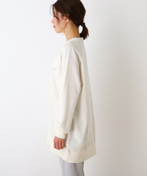 SHOO・LA・RUE(シューラルー)の「◆【M-3L】USAコットンロゴBIGプルオーバー(スウェット・レディース・チャコールグレー/ベージュ/ホワイト系/ライトオレンジ系・04/05/03/02)」の6枚目の写真