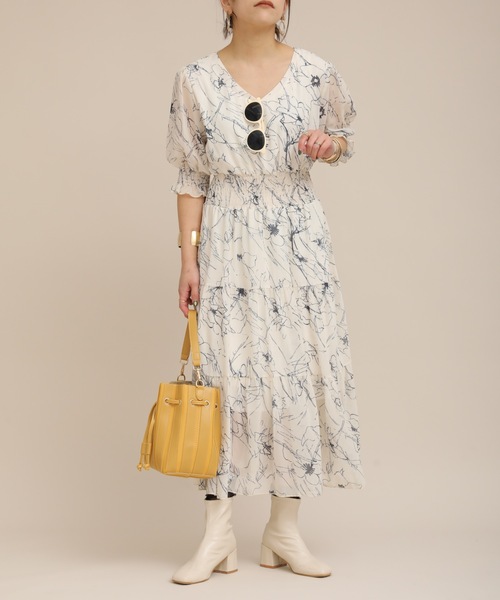 フラワーvネックティアードワンピース Zozo限定アイテム ワンピース Ap Retro アプレトロ のファッション通販 Zozotown