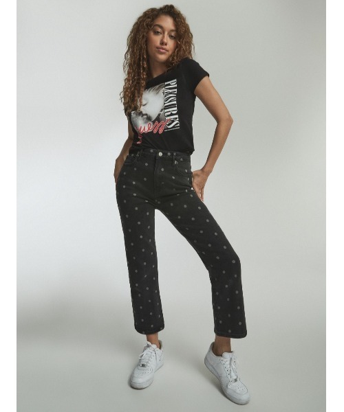 Guess(ゲス)の「GUESS Originals x PLEASURES Kiss Baby Tee(Tシャツ/カットソー・レディース・ホワイト/ブラック/レッド・MEDIUM/X-SMALL/SMALL)」の11枚目の写真