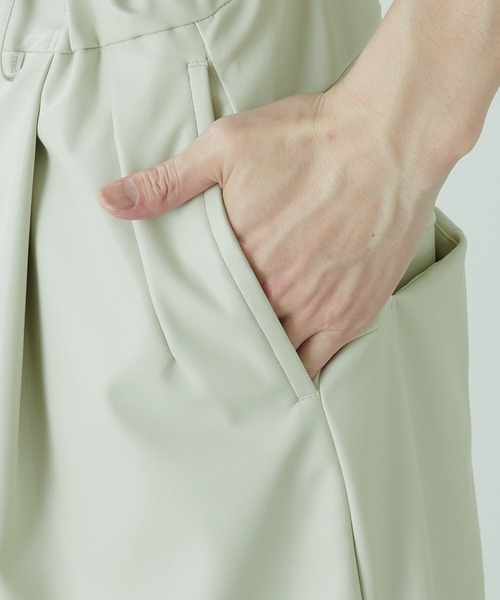 Lui's（ルイス）の「ウォッシャブルフェイクレザー ワイドショーツ（その他パンツ・メンズ・オフホワイト/ブラック・SMALL/MEDIUM）」の20枚目の写真