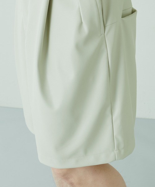 Lui's（ルイス）の「ウォッシャブルフェイクレザー ワイドショーツ（その他パンツ・メンズ・オフホワイト/ブラック・SMALL/MEDIUM）」の17枚目の写真