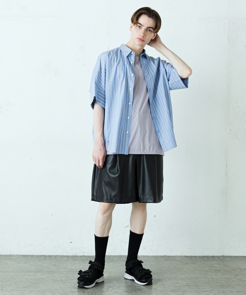 Lui's（ルイス）の「ウォッシャブルフェイクレザー ワイドショーツ（その他パンツ・メンズ・オフホワイト/ブラック・SMALL/MEDIUM）」の11枚目の写真