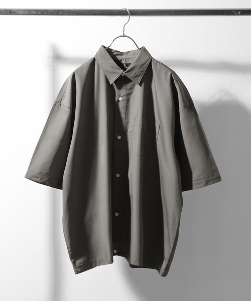 ZIP FIVE(ジップファイブ)の「【ZIP FIVE】高密度T/Cブロードビックシルエット半端袖シャツ(シャツ/ブラウス・メンズ・ベージュ/ブルー/ブラック系/ネイビー系/ブラック/オリーブ/ダークネイビー/ブラック系3/パープル/チャコールグレー×ブラック/ブラック系1/オフホワイト/チャコール/ブラック系2・LARGE/MEDIUM)」の9枚目の写真