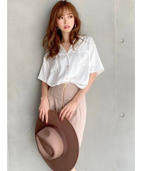 RESEXXY（リゼクシー）の「ハーフスリーブサテンシャツ（シャツ/ブラウス・レディース・ホワイト/ブラック/ベージュ・FREE）」の10枚目の写真