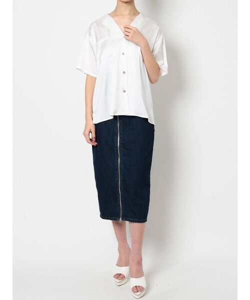 RESEXXY（リゼクシー）の「ハーフスリーブサテンシャツ（シャツ/ブラウス・レディース・ホワイト/ブラック/ベージュ・FREE）」の9枚目の写真