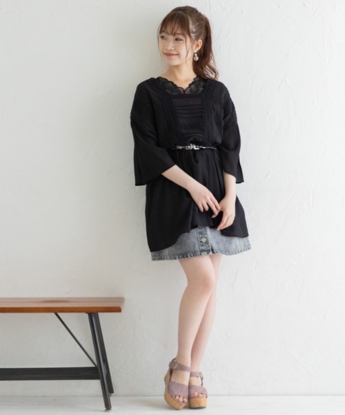 Mysa&Liina（ミーサリーナ）の「レースタックフレアチュニック（シャツ/ブラウス・レディース・ブラック/オフホワイト/サックスブルー・M）」の16枚目の写真