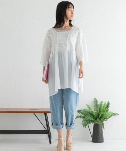 Mysa&Liina（ミーサリーナ）の「レースタックフレアチュニック（シャツ/ブラウス・レディース・ブラック/オフホワイト/サックスブルー・M）」の4枚目の写真