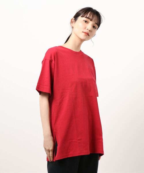 Samansa Mos2（サマンサ モスモス）の「【Disney】ミッキー／バックプリントTシャツ（Tシャツ/カットソー・レディース・ベージュ/レッド/オフホワイト/チャコール・ﾌﾘ-）」の4枚目の写真