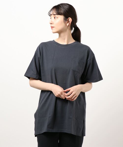 Samansa Mos2（サマンサ モスモス）の「【Disney】ミッキー／バックプリントTシャツ（Tシャツ/カットソー・レディース・ベージュ/レッド/オフホワイト/チャコール・ﾌﾘ-）」の3枚目の写真