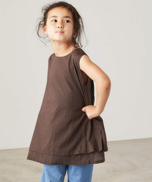 &yam(アンドヤム)の「コットンボイルバックデザインノースリーブブラウス(シャツ/ブラウス・キッズ・ピンク/グリーン/ブラウン・150-160cm/140-150cm/120-130cm/130-140cm/110-120cm)」の4枚目の写真