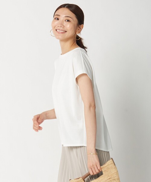 J.PRESS（ジェイプレス）の「【WEB限定】防汚Ｔシャツ フレンチスリーブ（Tシャツ/カットソー・レディース・ホワイト系/ベージュ系・T15/T13）」の4枚目の写真