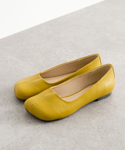 AMERICAN HOLIC(アメリカンホリック)の「オブリークトゥーフラットシューズ(パンプス・レディース・パイソン/ベージュ/アイボリー/ブラック/イエロー・M/S/L)」の5枚目の写真