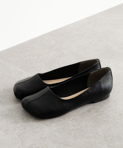 AMERICAN HOLIC(アメリカンホリック)の「オブリークトゥーフラットシューズ(パンプス・レディース・パイソン/ベージュ/アイボリー/ブラック/イエロー・M/S/L)」の3枚目の写真