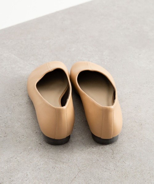 AMERICAN HOLIC(アメリカンホリック)の「オブリークトゥーフラットシューズ(パンプス・レディース・パイソン/ベージュ/アイボリー/ブラック/イエロー・M/S/L)」の8枚目の写真