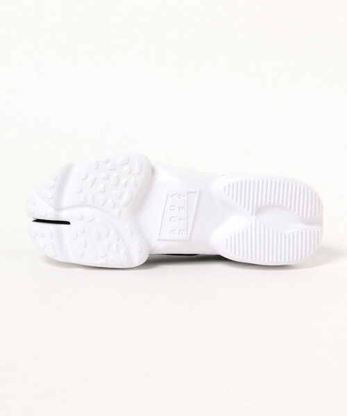 NIKE（ナイキ）の「NIKE / ウィメンズ アクア リフト①（スニーカー・レディース・ホワイト/ブラック・25/24.5/23.5/24/23）」の3枚目の写真