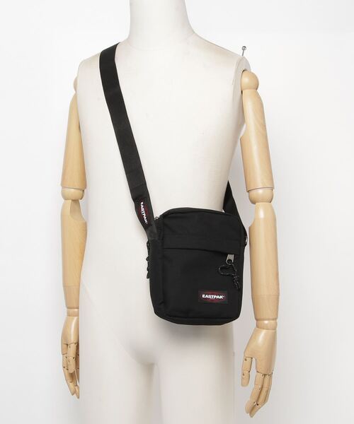 EASTPAK（イーストパック ）の「【EASTPAK】THE ONE　ベーシックミニショルダー　14612400（ショルダーバッグ・メンズ・ブラック/ワイン/ブラック系その他2/レッド/ネイビー/ダークグリーン/ブルー/グレー/カーキ/マルチ/グリーン・FREE）」の14枚目の写真