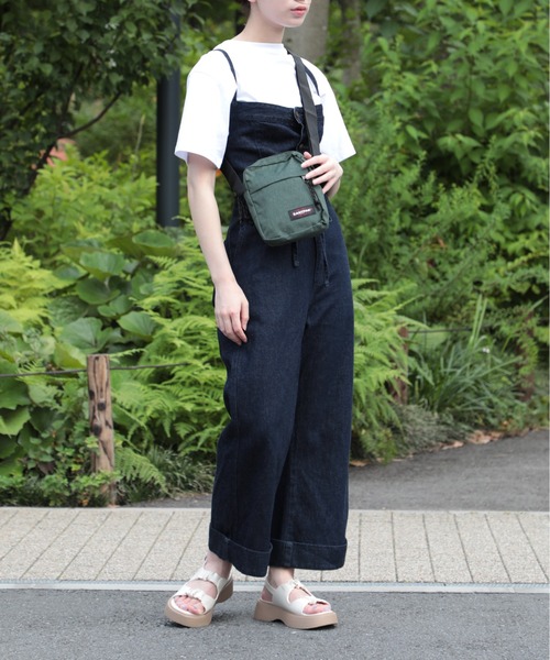 EASTPAK（イーストパック ）の「【EASTPAK】THE ONE　ベーシックミニショルダー　14612400（ショルダーバッグ・メンズ・ブラック/ワイン/ブラック系その他2/レッド/ネイビー/ダークグリーン/ブルー/グレー/カーキ/マルチ/グリーン・FREE）」の20枚目の写真