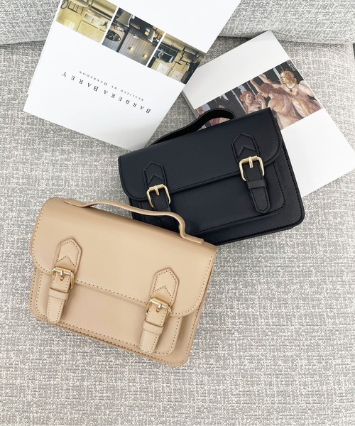 PairPair(ペアペア)の「バックルショルダーバッグ(ショルダーバッグ・レディース・ブラック/ベージュ・FREE)」の4枚目の写真