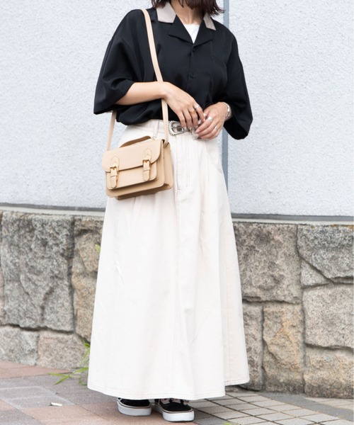 PairPair(ペアペア)の「バックルショルダーバッグ(ショルダーバッグ・レディース・ブラック/ベージュ・FREE)」の3枚目の写真