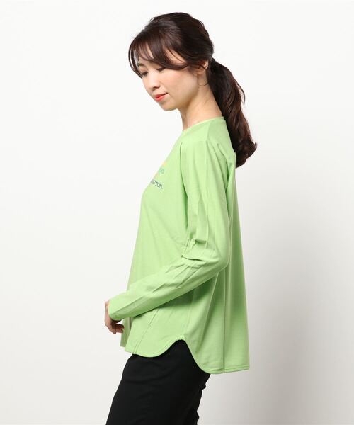 BENETTON (UNITED COLORS OF BENETTON)（ベネトンユナイテッドカラーズオブベネトン）の「【BENETTON / ベネトン】レディース UVカット 吸水速乾 ストレッチロングTシャツ（Tシャツ/カットソー・レディース・ライトグリーン/ブラック/パープル/ライトブルー/ピンク/ホワイト・MEDIUM/X-LARGE/SMALL/XXX-LARGE/LARGE/XX-LARGE）」の7枚目の写真