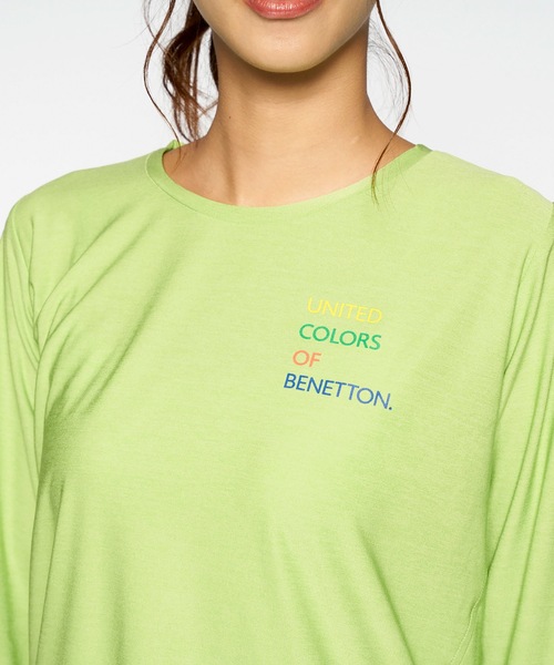 BENETTON (UNITED COLORS OF BENETTON)（ベネトンユナイテッドカラーズオブベネトン）の「【BENETTON / ベネトン】レディース UVカット 吸水速乾 ストレッチロングTシャツ（Tシャツ/カットソー・レディース・ライトグリーン/ブラック/パープル/ライトブルー/ピンク/ホワイト・MEDIUM/X-LARGE/SMALL/XXX-LARGE/LARGE/XX-LARGE）」の13枚目の写真