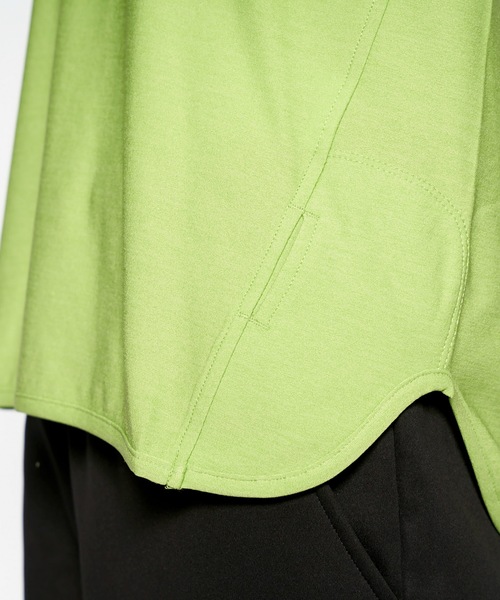 BENETTON (UNITED COLORS OF BENETTON)（ベネトンユナイテッドカラーズオブベネトン）の「【BENETTON / ベネトン】レディース UVカット 吸水速乾 ストレッチロングTシャツ（Tシャツ/カットソー・レディース・ライトグリーン/ブラック/パープル/ライトブルー/ピンク/ホワイト・MEDIUM/X-LARGE/SMALL/XXX-LARGE/LARGE/XX-LARGE）」の14枚目の写真