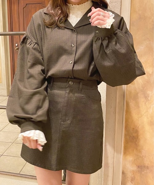 apres jour(アプレジュール)の「チェック袖ボリュームシャツ【ZOZOTOWN限定アイテム】(シャツ/ブラウス・レディース・ベージュ/ブラウン系その他・フリー/X-LARGE)」の4枚目の写真