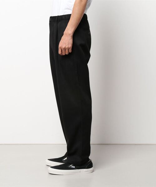 HIDEAWAYS NICOLE（ハイダウェイニコル）の「ヘリンボン柄スウェードワイドパンツ（その他パンツ・メンズ・チャコールグレー/ブラック/ネイビー・SMALL/MEDIUM/LARGE/X-LARGE）」の4枚目の写真