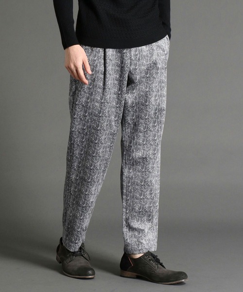 HIDEAWAYS NICOLE（ハイダウェイニコル）の「ヘリンボン柄スウェードワイドパンツ（その他パンツ・メンズ・チャコールグレー/ブラック/ネイビー・SMALL/MEDIUM/LARGE/X-LARGE）」の2枚目の写真