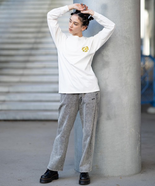 X-girl（エックスガール）の「CIRCLE X LOGO L/S TEE（Tシャツ/カットソー・レディース・ブラック/ホワイト/オレンジ・S/M/L/XL）」の15枚目の写真